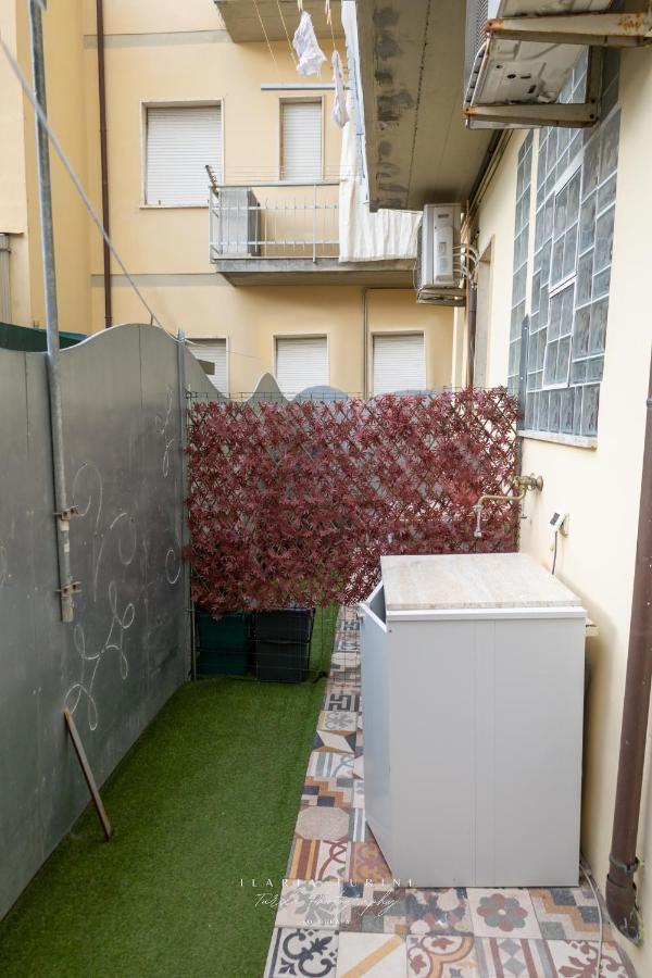 La Maga Mare & Parking Viareggio Kültér fotó